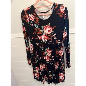 Black & Floral Dress w/pockets